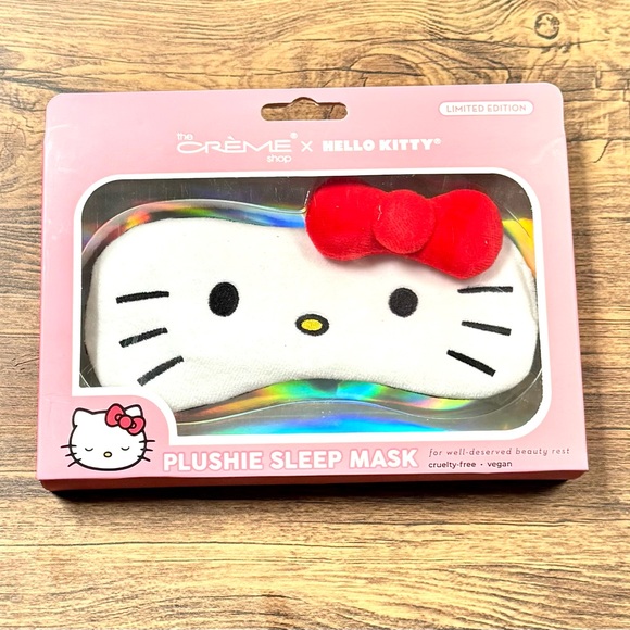 Hello Kitty Pink Sleep Mask by The Crème Shop - Picture 1 of 2
